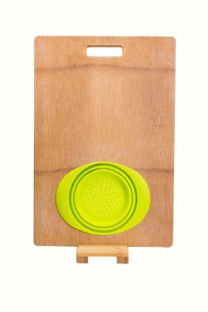 Bamboo Cutting Board With Strainer