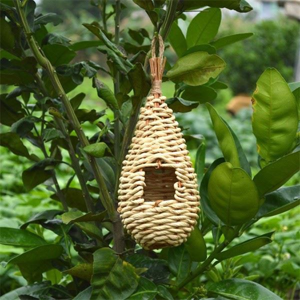 Outdoor Hanging Wooden Bird Nest Birdhouse